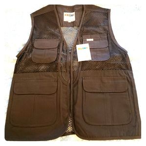 10 pocket black mesh travel vest